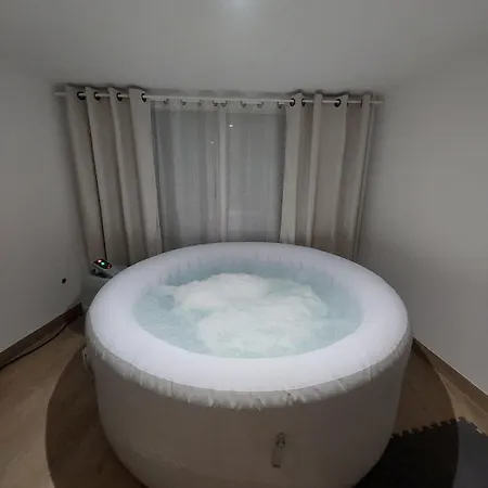 L08 Jacuzzi 5 Etoile Par Dengous Apartment