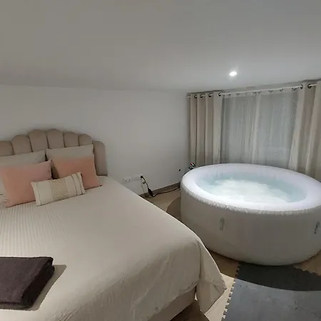 L08 Jacuzzi 5 Etoile Par Dengous * Livry-Gargan